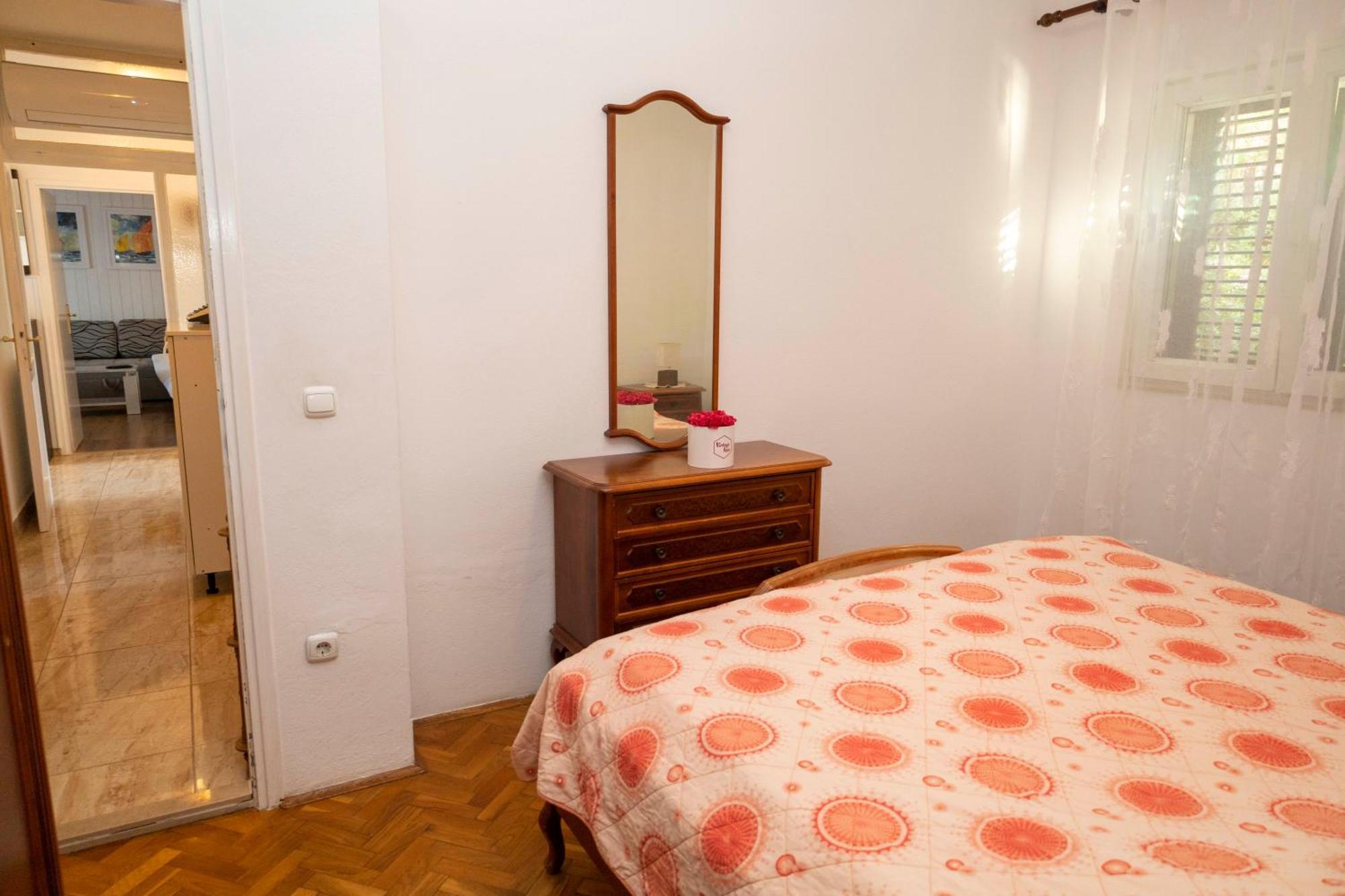 Apartments Jaksic - Zile Супетар Екстериор снимка
