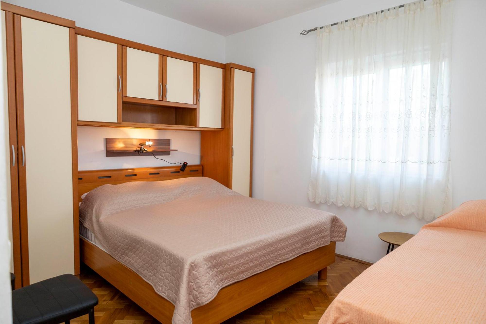 Apartments Jaksic - Zile Супетар Екстериор снимка