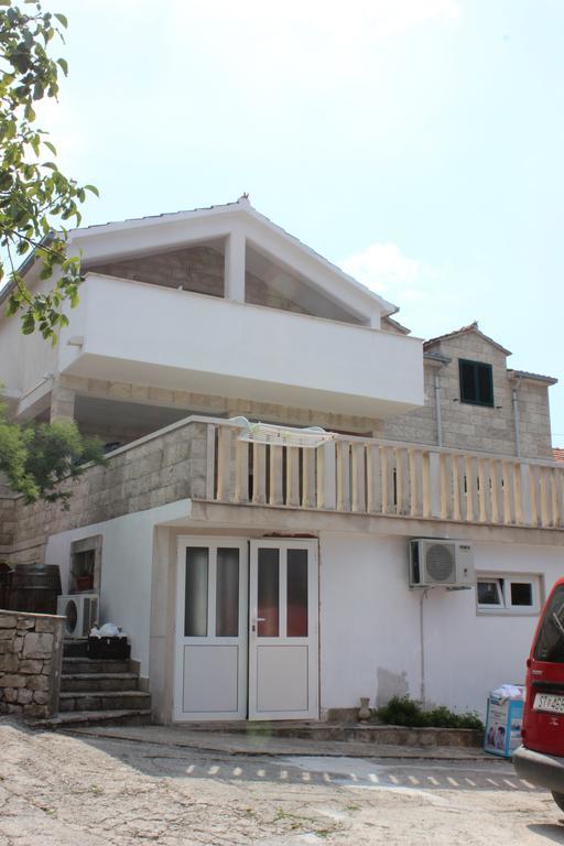 Apartments Jaksic - Zile Супетар Екстериор снимка