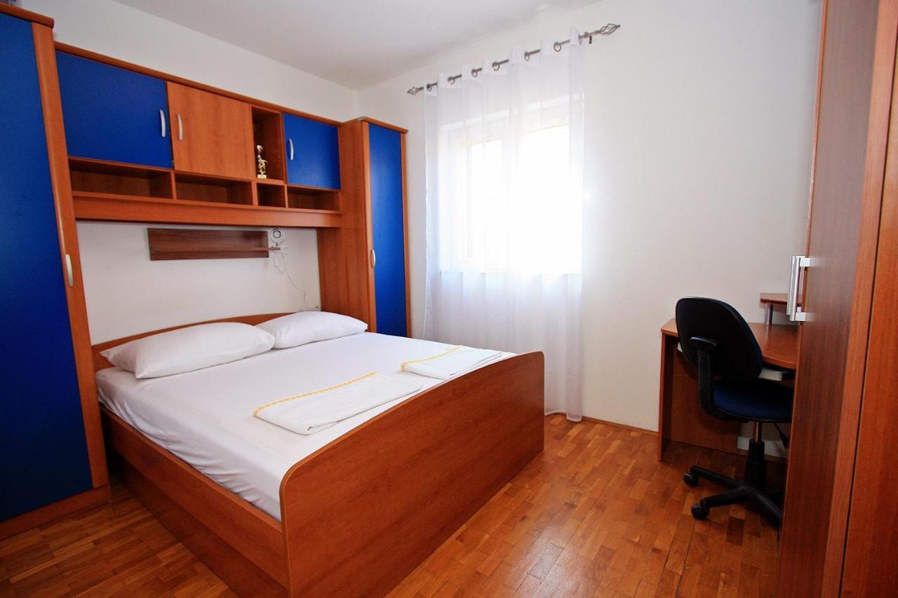 Apartments Jaksic - Zile Супетар Екстериор снимка